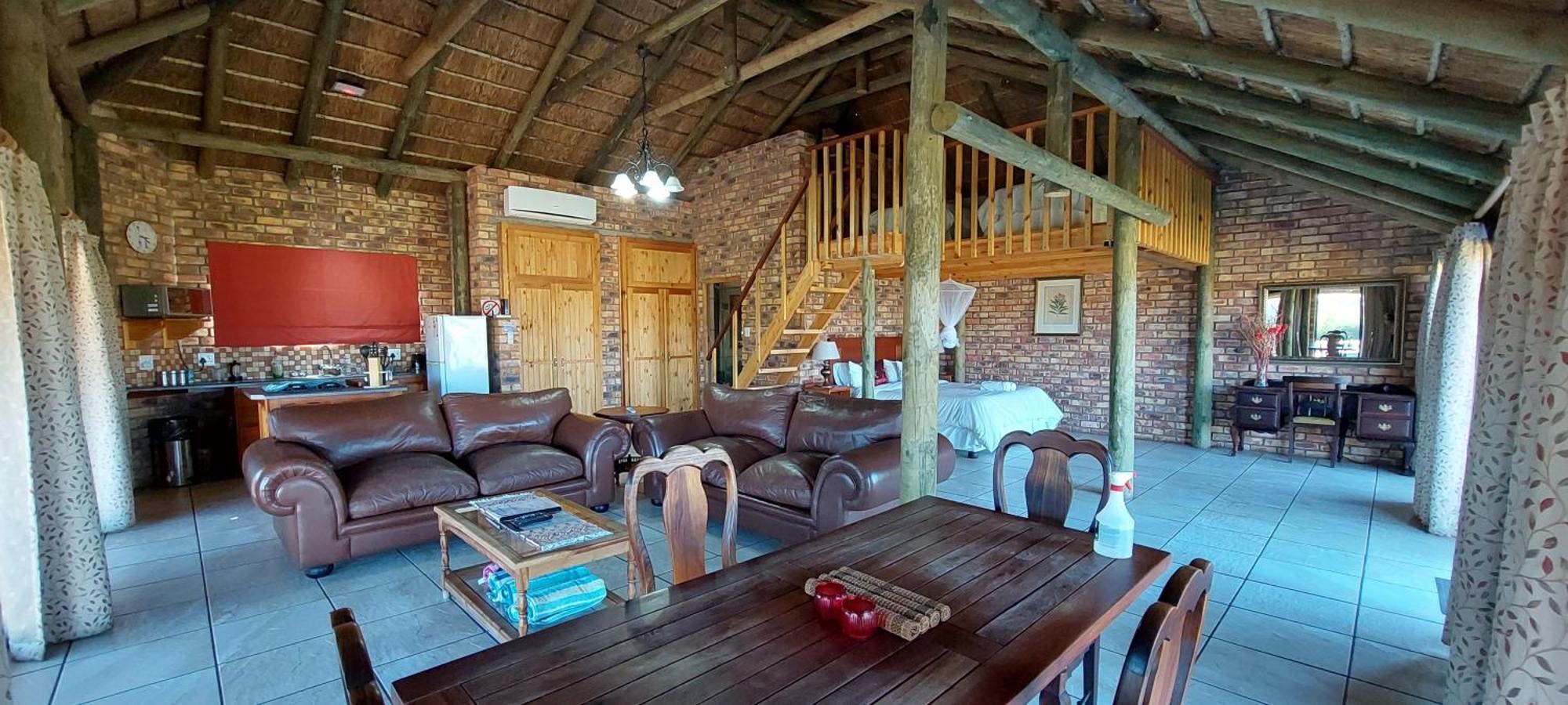 Tarantula Guest House Calvinia Екстер'єр фото