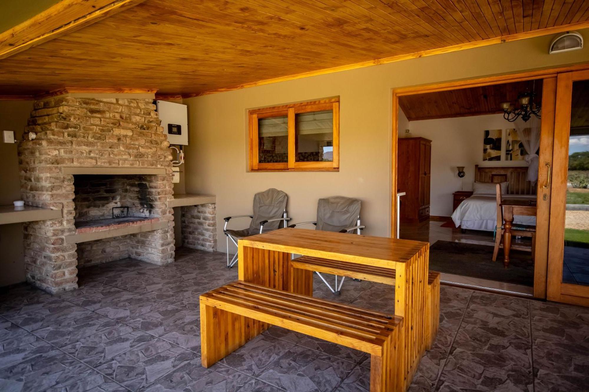 Tarantula Guest House Calvinia Екстер'єр фото