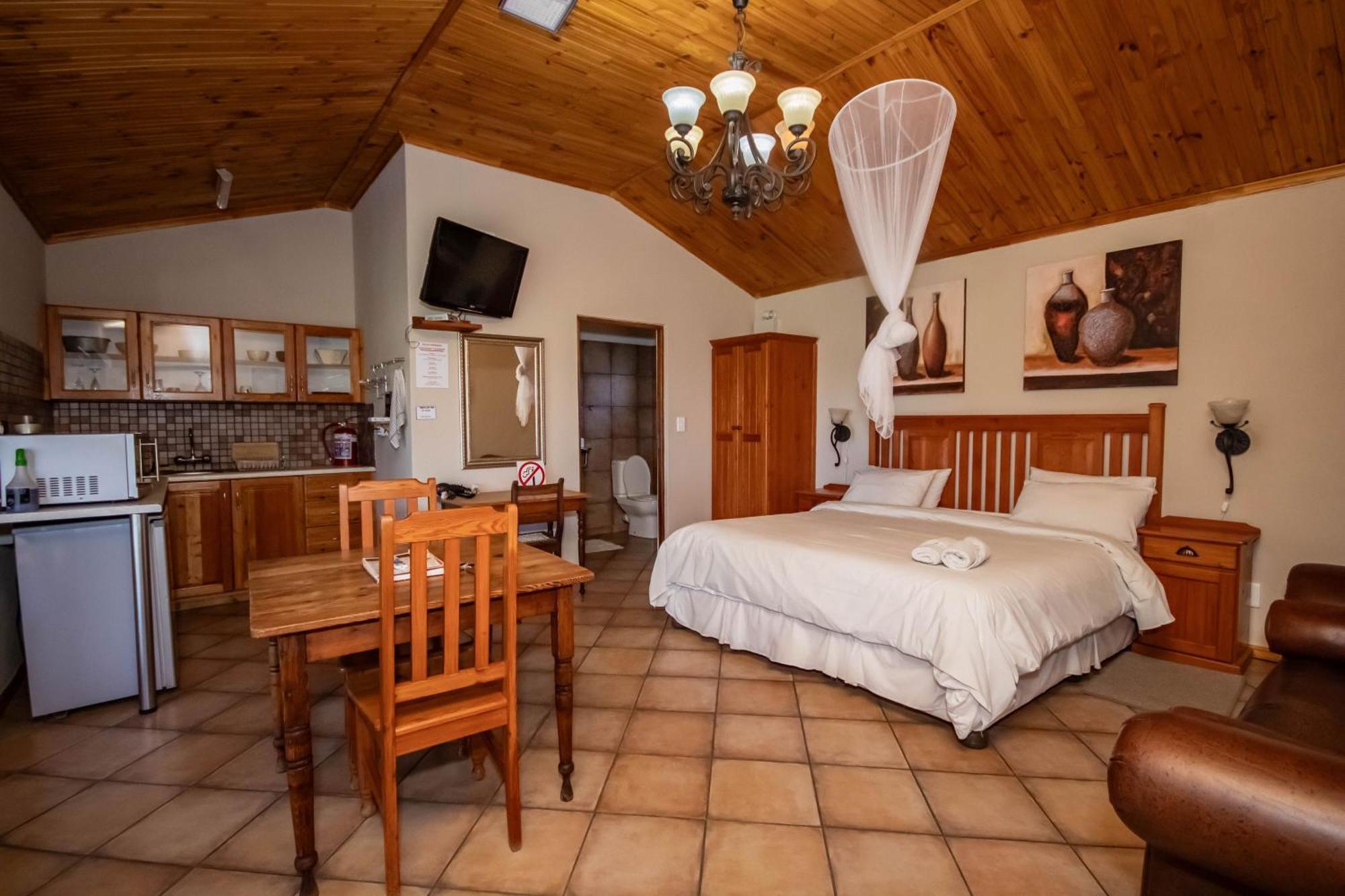 Tarantula Guest House Calvinia Екстер'єр фото
