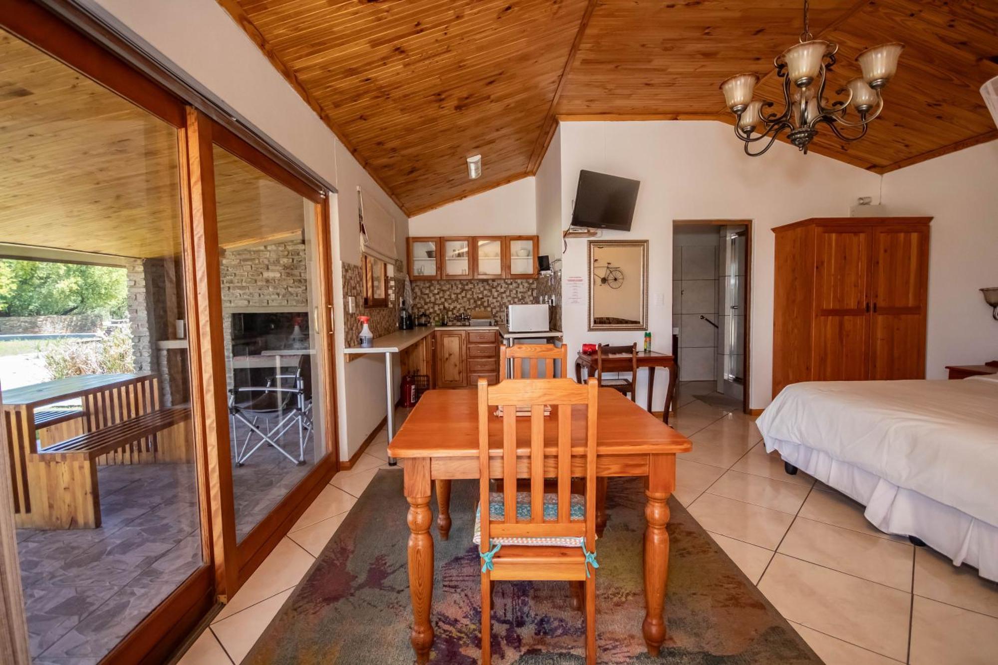 Tarantula Guest House Calvinia Екстер'єр фото